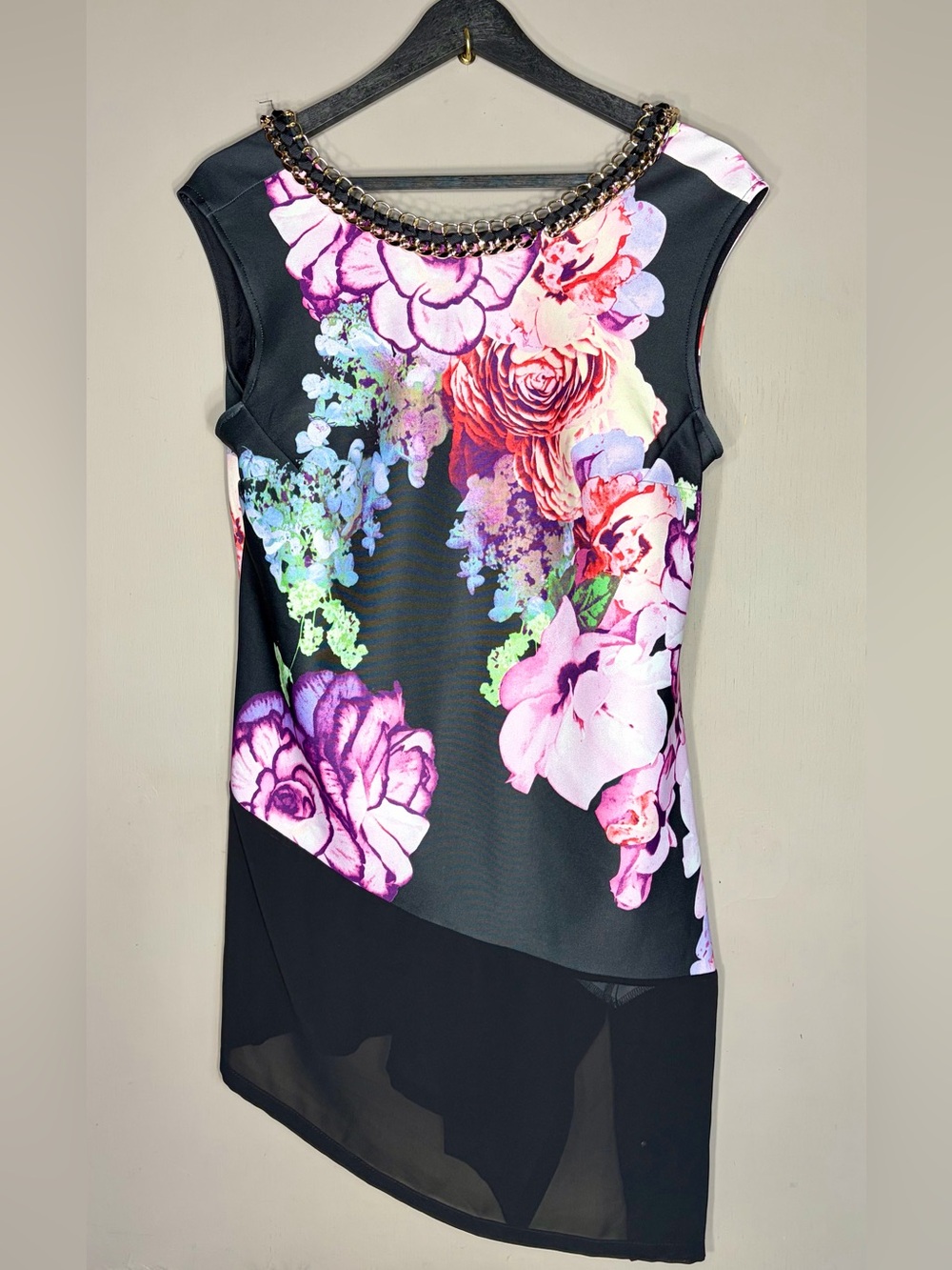 JOSEPH RIBKOFF Floral Chiffon Chain-Trim Top
